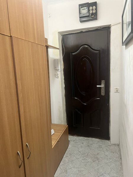 1 Decembrie - metrou, garsoniera mobilata si utilata